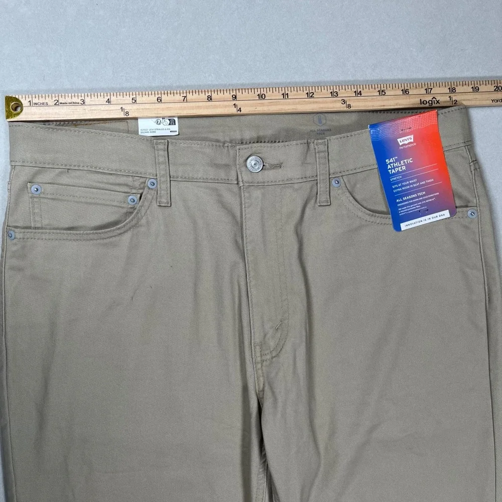 New Levis 541 Athletic Taper‎ Pants Mens 36x30 Khaki Tan All Seasons Tech NWT